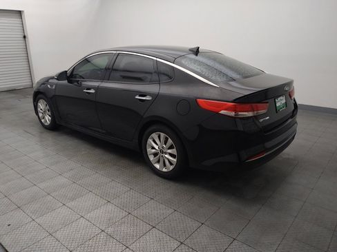 Used 2018 Kia Optima EX image 3