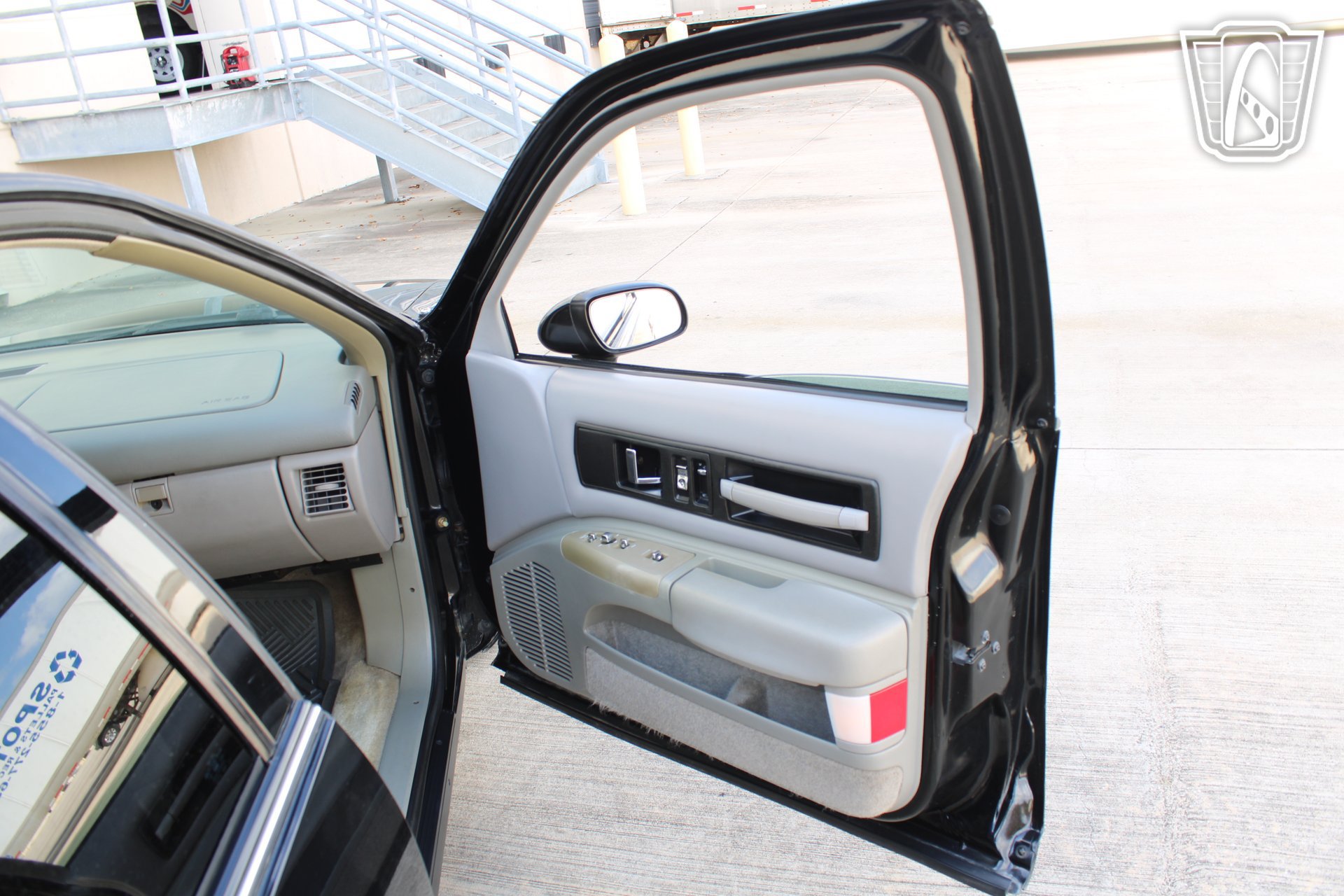 Used 1994 Chevrolet Caprice SS RWD image 18