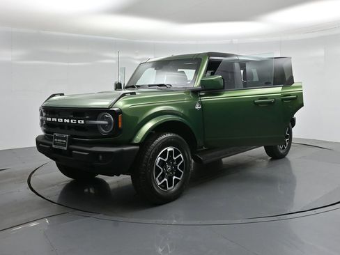 Certified 2025 Ford Bronco Outer Banks image 30