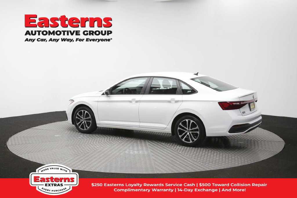 Used 2025 Volkswagen Jetta Sport FWD image 62