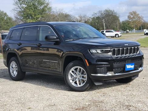 New 2025 Jeep Grand Cherokee L Laredo image 2