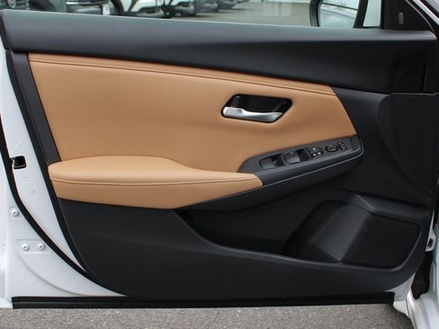 Certified 2023 Nissan Sentra SV w/ SV Premium Package image 16