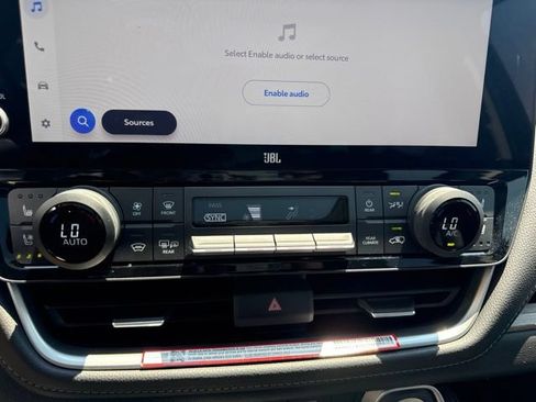 Used 2025 Toyota Grand Highlander AWD Hybrid image 19