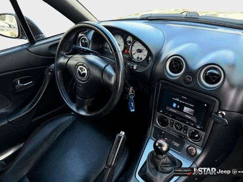 Used 2005 MAZDA MX-5 Miata MAZDASPEED image 15