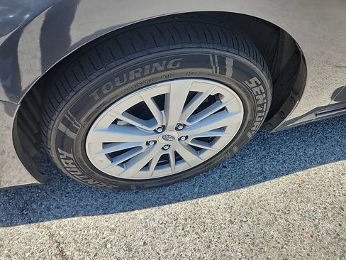 Used 2018 Subaru Impreza 2.0i Premium w/ Eyesight & BSD & Rcta AWD/4WD image 9