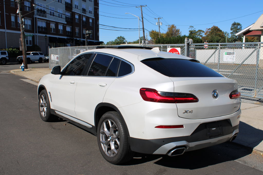 Used 2023 BMW X4 xDrive30i AWD/4WD image 7