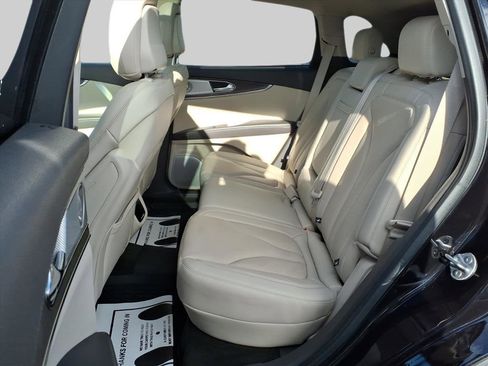 Used 2020 Lincoln Nautilus Reserve w/ Equipment Group 202A image 10