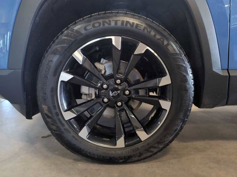 Used 2025 Chevrolet Equinox RS w/ Safety and Technology Package FWD image 32