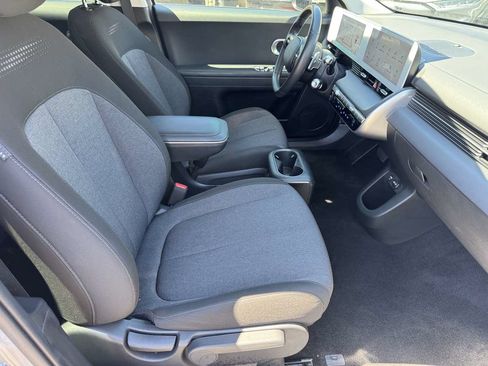 Used 2024 Hyundai Ioniq 5 SEL RWD image 18