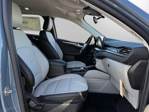 New 2026 Ford Escape SE image 14