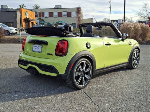 Used 2022 MINI Cooper S w/ Driver Assistance Package image 6