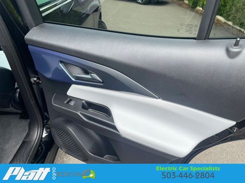 Used 2024 Chevrolet Equinox EV LT FWD image 43