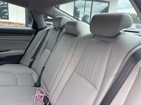 Used 2020 Honda Accord EX-L image 5