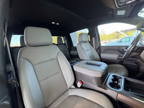 Used 2022 GMC Sierra 2500 SLT w/ SLT Premium Package image 18