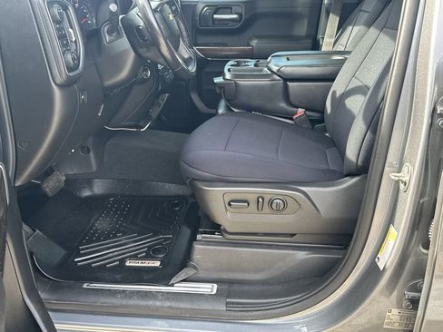 Used 2021 Chevrolet Silverado 1500 LT w/ LPO, Dark Essentials Package image 9