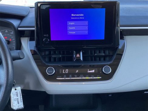 Certified 2025 Toyota Corolla LE image 27