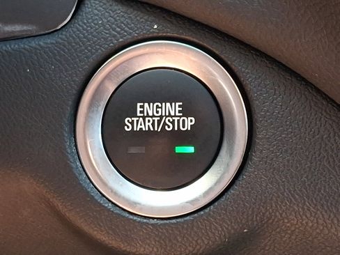 Certified 2023 Chevrolet Equinox LT AWD/4WD image 24