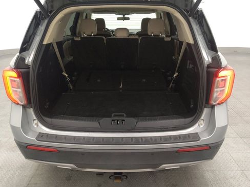 Used 2020 Ford Explorer XLT w/ Equipment Group 202A image 29