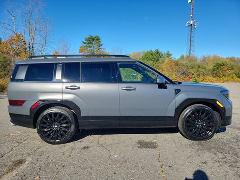 Used 2024 Hyundai Santa Fe Calligraphy image 4