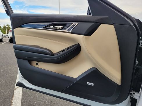 Used 2018 Cadillac CTS Luxury RWD image 25