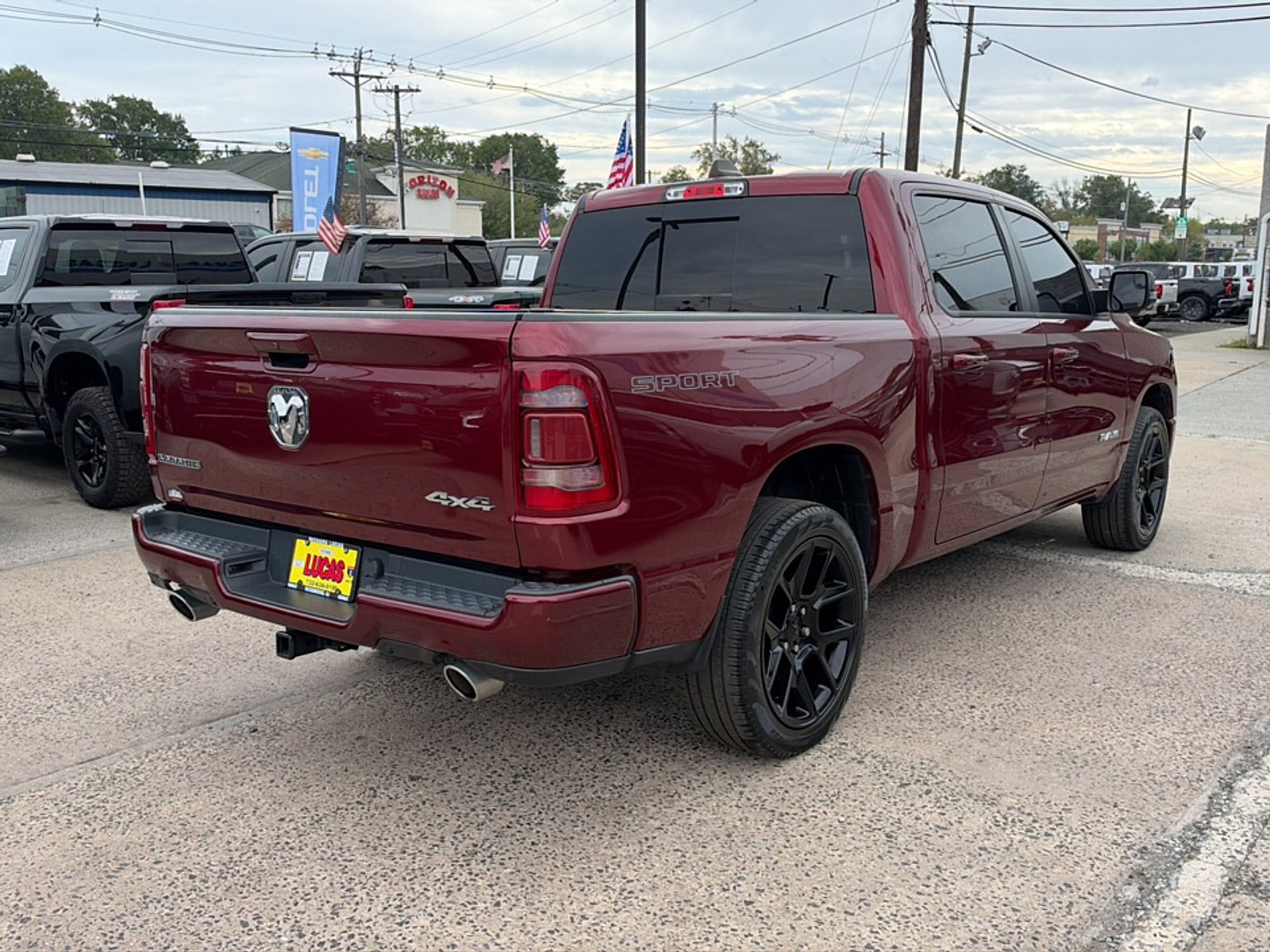 Used 2023 RAM 1500 Laramie AWD/4WD image 5