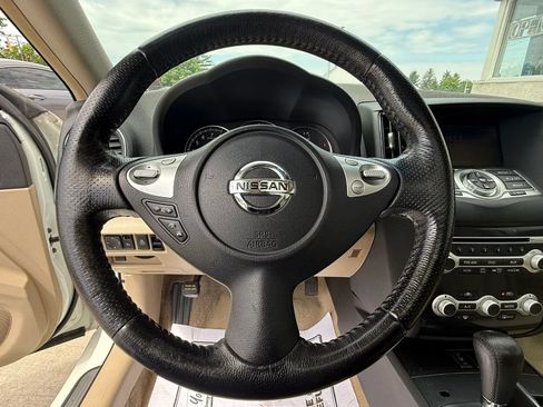 Used 2014 Nissan Maxima 3.5 SV w/ Cold Package FWD image 15