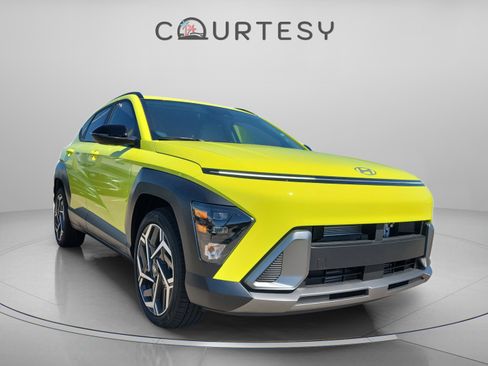 New 2026 Hyundai Kona SEL Premium image 4