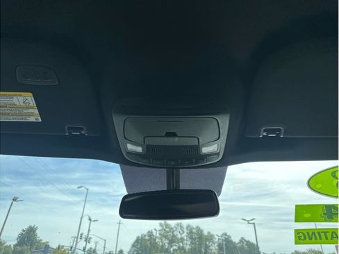 Used 2018 Ford Expedition XLT AWD/4WD image 18