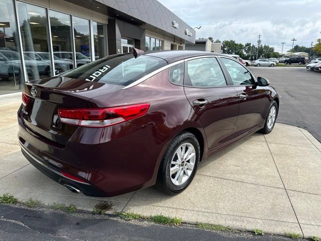 Used 2018 Kia Optima LX FWD image 18