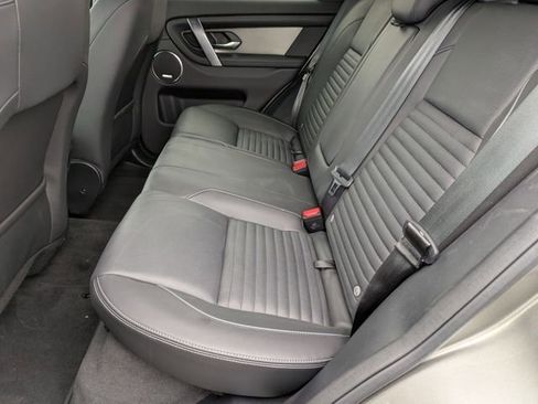 Used 2024 Land Rover Discovery Sport Dynamic SE image 37