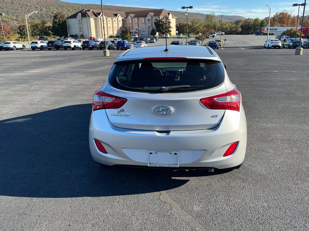 Used 2017 Hyundai Elantra GT FWD image 8