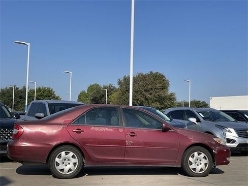 Used 2004 Toyota Camry SE image 3
