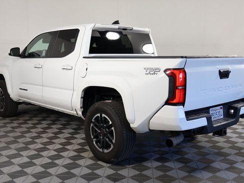Used 2024 Toyota Tacoma TRD Sport image 6