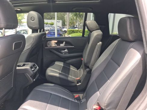 Used 2020 Mercedes-Benz GLS 450 4MATIC image 8