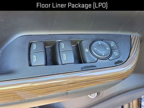 Certified 2023 GMC Acadia SLE image 12