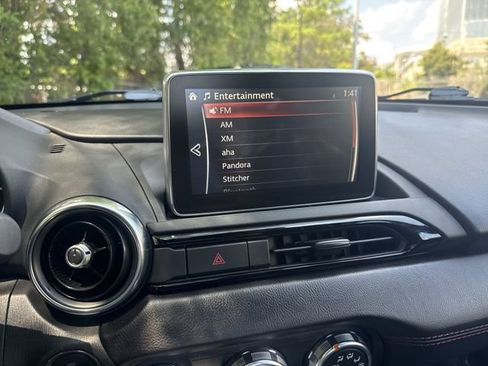 Used 2016 MAZDA MX-5 Miata Grand Touring RWD image 17
