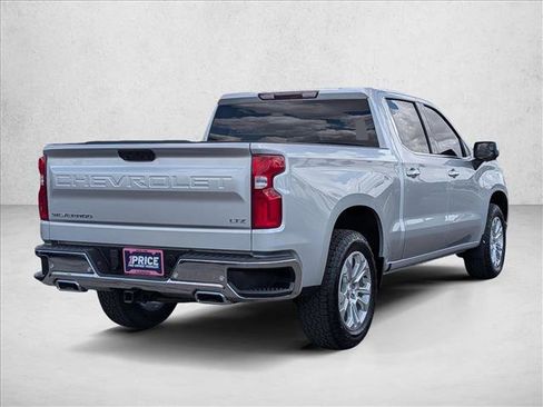 Used 2022 Chevrolet Silverado 1500 LTZ w/ Z71 Off-Road Package AWD/4WD image 5