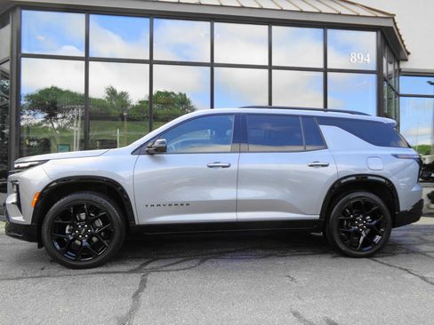 Used 2024 Chevrolet Traverse RS AWD/4WD image 8