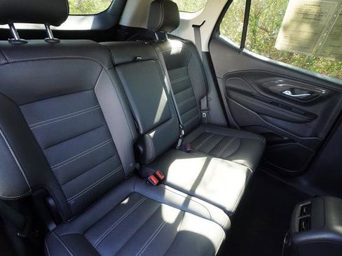 Used 2024 GMC Terrain Denali w/ Black Diamond Edition image 26