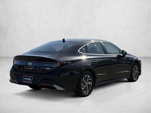 New 2026 Hyundai Sonata Blue image 2