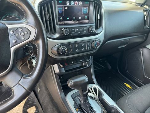 Used 2015 Chevrolet Colorado LT w/ LPO, Bed Protection Package AWD/4WD image 15