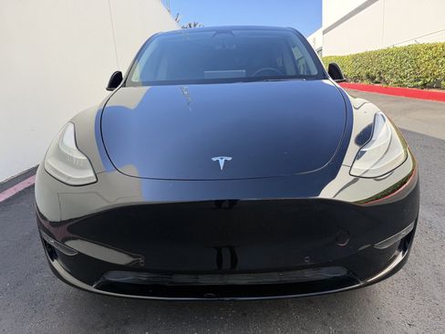 Used 2022 Tesla Model Y Performance AWD/4WD image 6