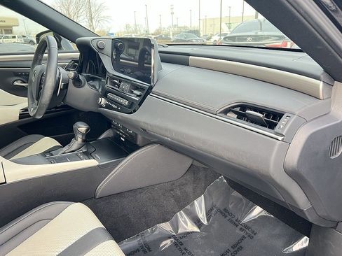 Certified 2022 Lexus ES 350 F Sport image 26