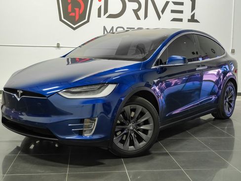 Used 2018 Tesla Model X 75D image 6