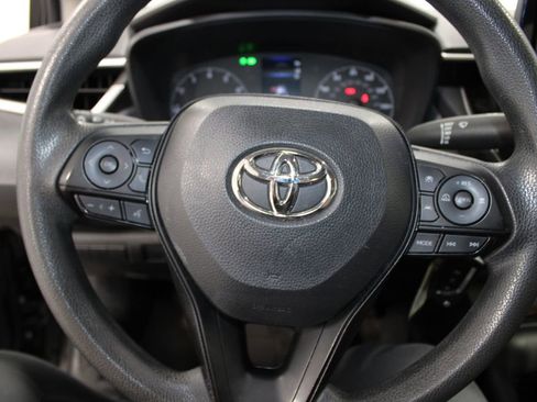 Used 2024 Toyota Corolla LE image 18