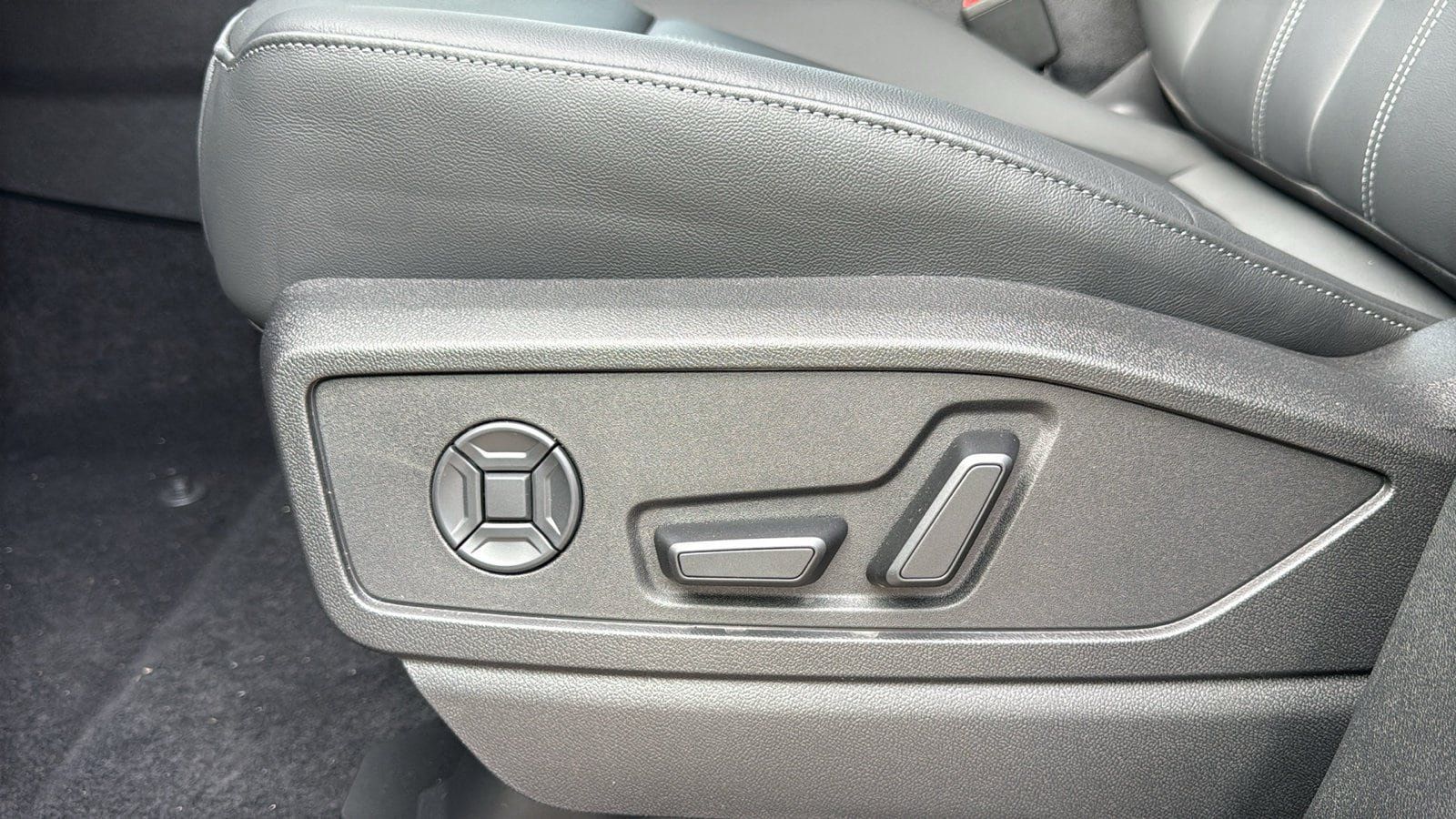 New 2026 Audi Q5 Premium AWD/4WD image 11