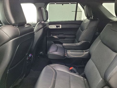 Used 2020 Ford Explorer ST w/ ST Street Pack image 19