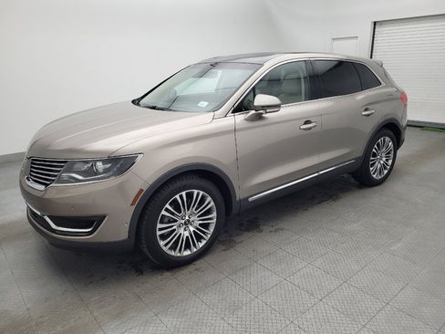 Used 2018 Lincoln MKX Reserve w/ Driver Assistance Package image 2