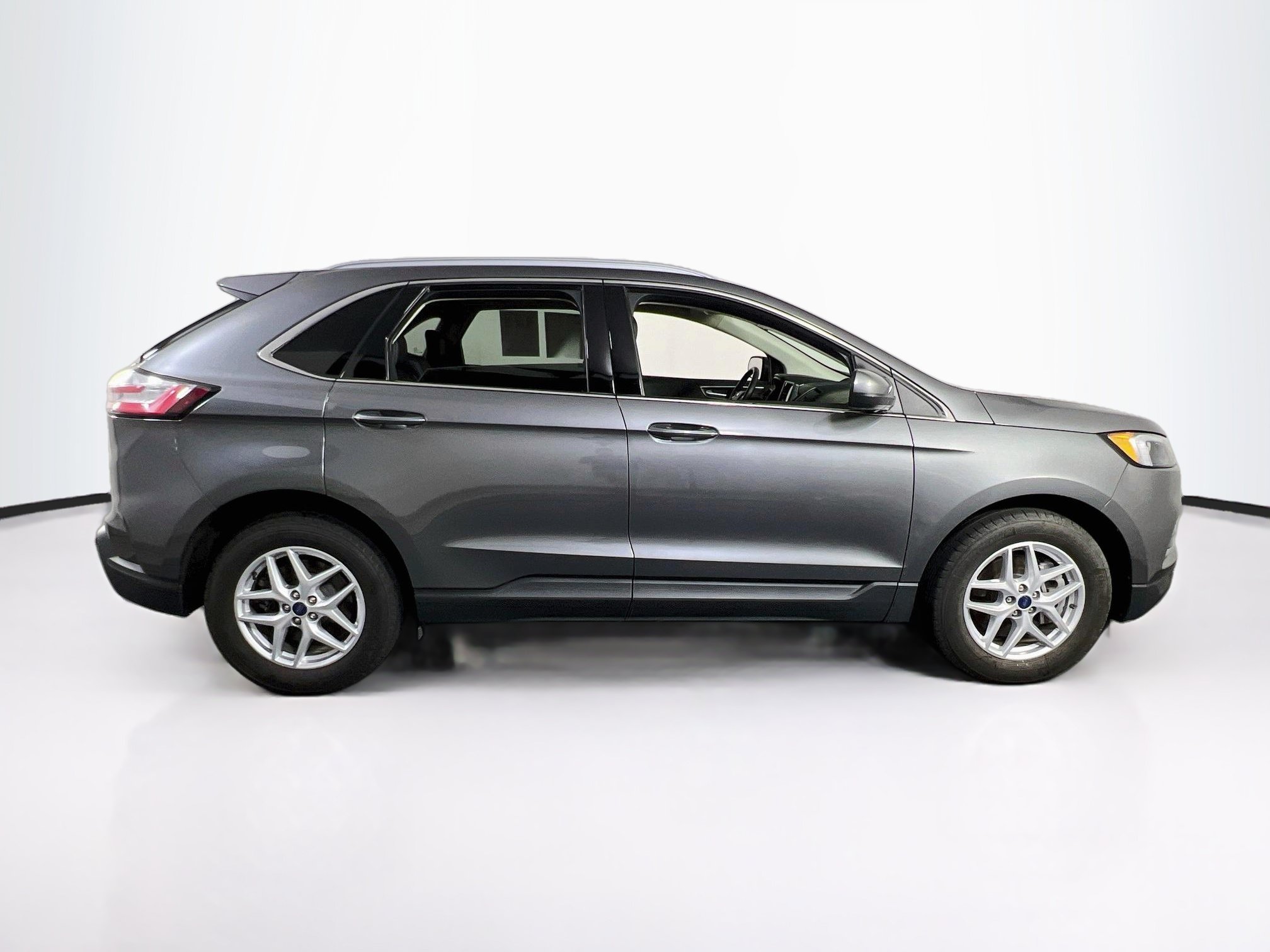 Used 2022 Ford Edge SEL AWD/4WD image 4