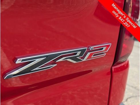 Used 2023 Chevrolet Silverado 1500 ZR2 image 9